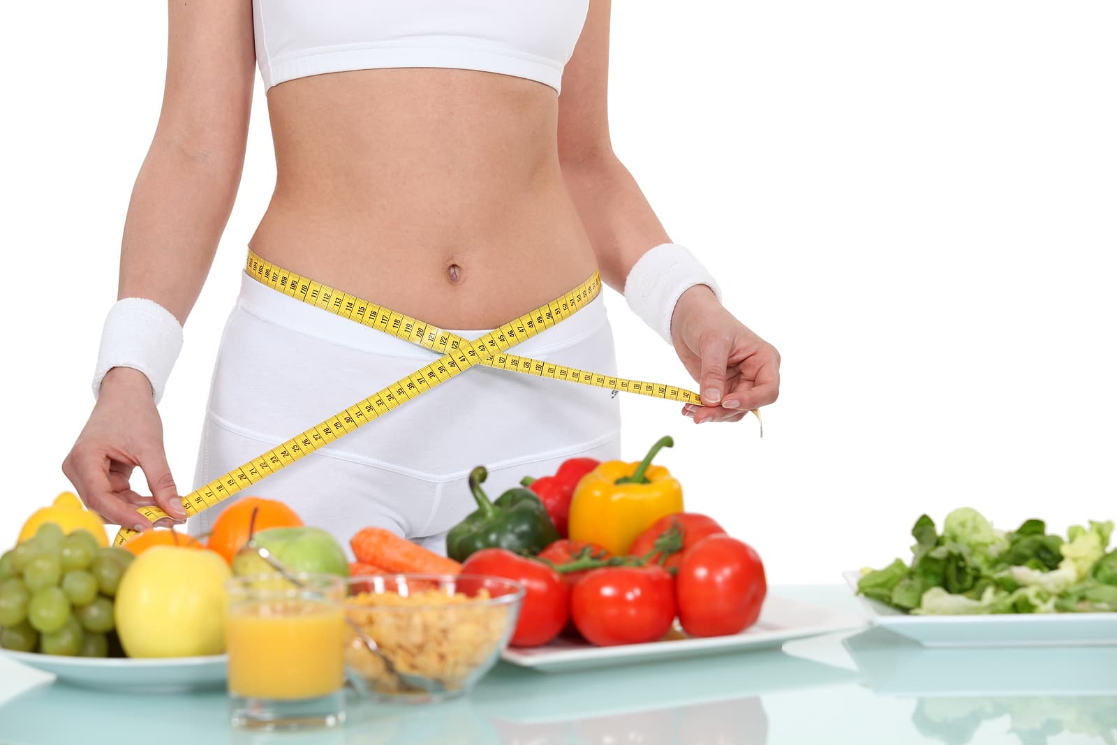 meal replacement shakes - woman eating healthy food